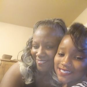 Meet your Posher, Valeria